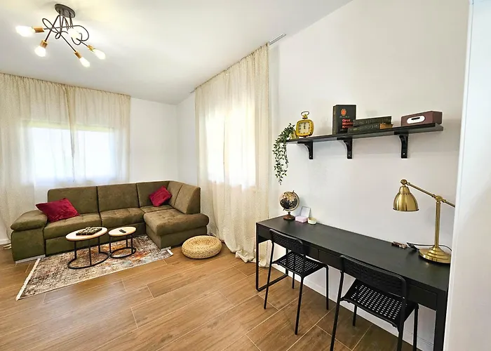 Radovan Villa Tinjan